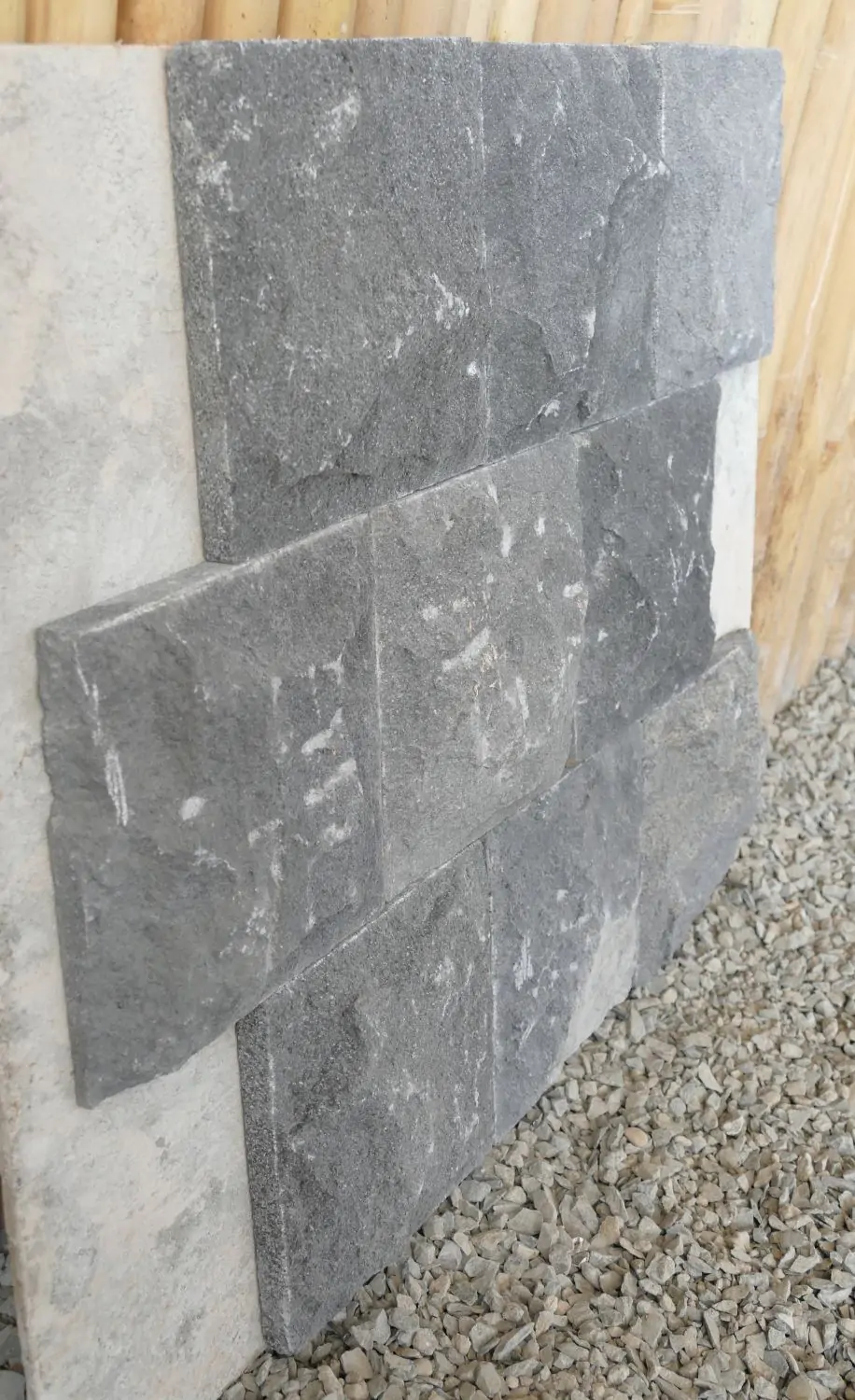  Product image 5 of the product “Black Lava Stone Wall tiles,Quality for export market, Size 20 x 20 cm (0,04m²) Price per 1 m² / 25pcs. ”